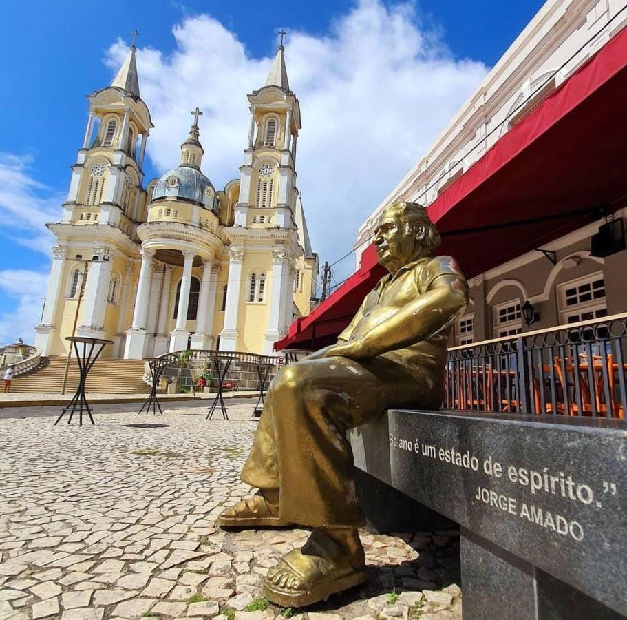 Estátua de Jorge Amado